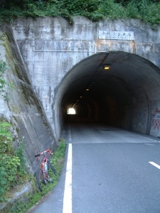 根号トンネル