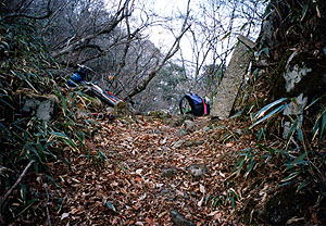 岳滅鬼峠