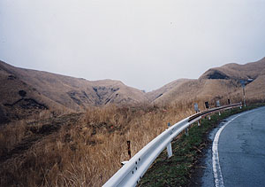 箱石峠を望む