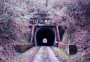 口舩隧道